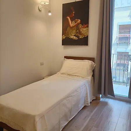 Zefiro, Two-bedroom Apartment Bari